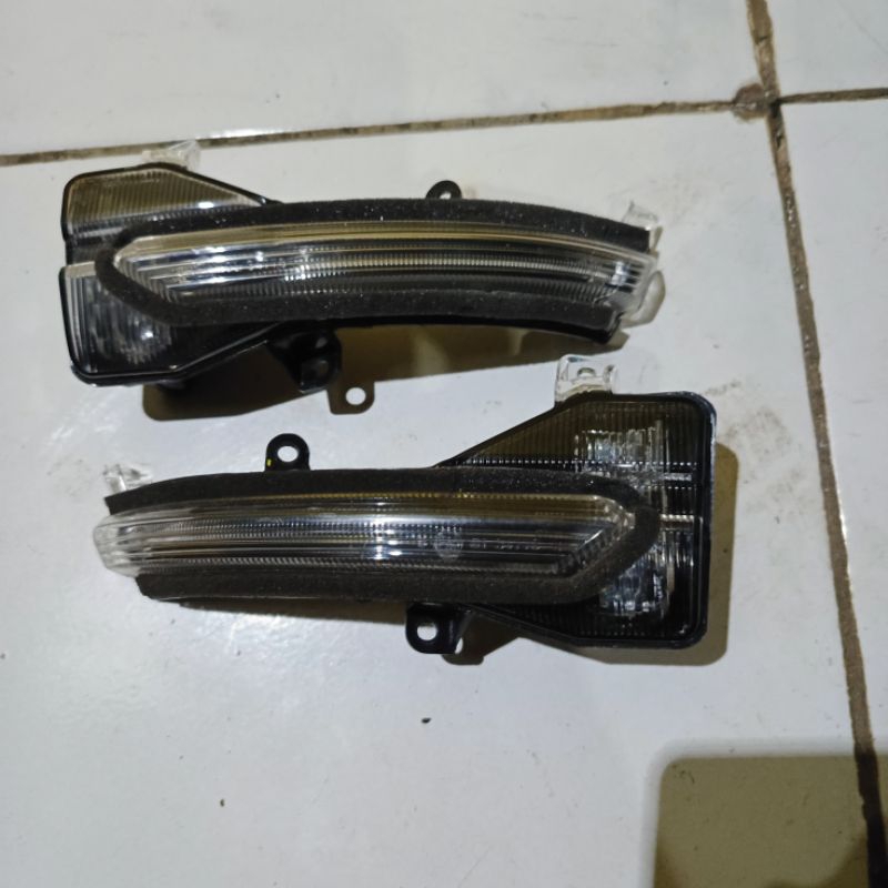 Lampu Sein spion Rush dan Terios tahun 2018-2023 Original