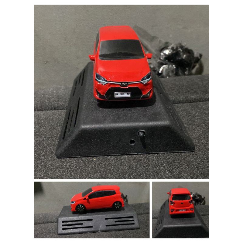 {Skala 1 : 45} Pajangan Interior Mobil Miniatur Agya 2019 Trd