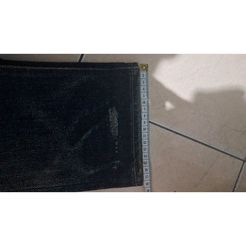 mischief iron lable 27 oz size 27 pesanan om juan