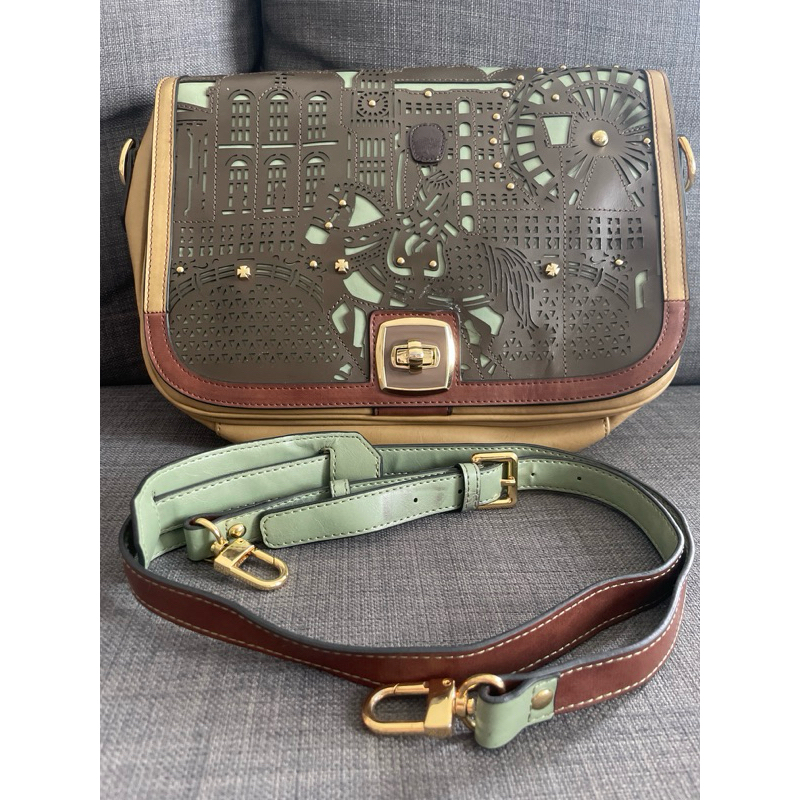 LAPALETTE CUPCAKE SLING BAG 30x22 IN 3 COLORS - Preloved Good Conditions