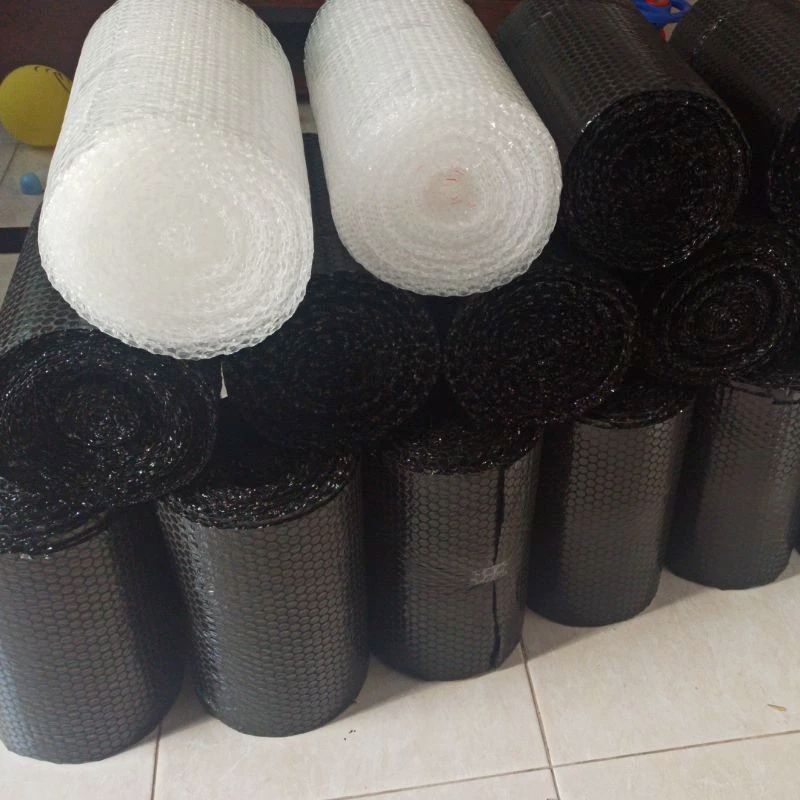 

Tambah Bubble Wrap untuk melindungi paket agar lebih aman