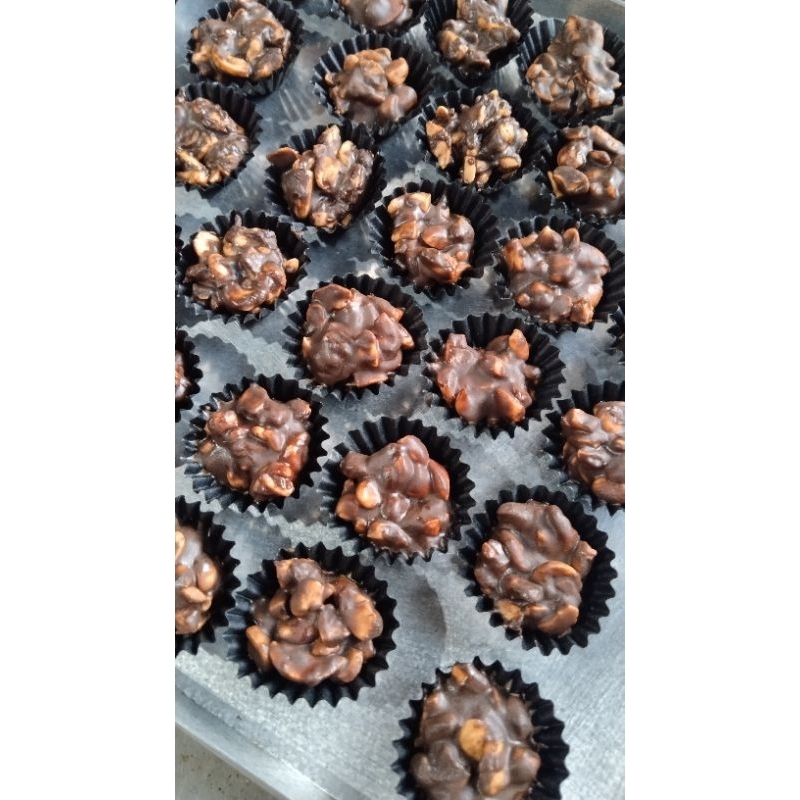 

Coklat mete Asli Wonogiri kemasan toples nastar 250gr