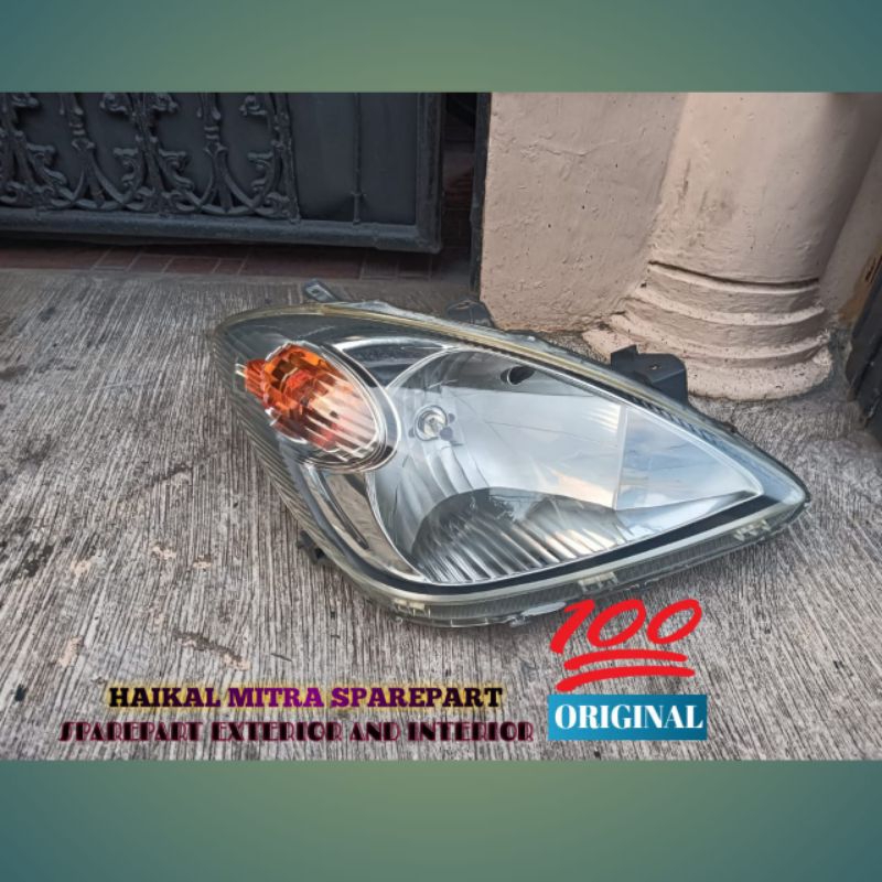 Headlamp lampu depan Toyota Avanza VVT-i 2008 2009 2010 kanan kiri original