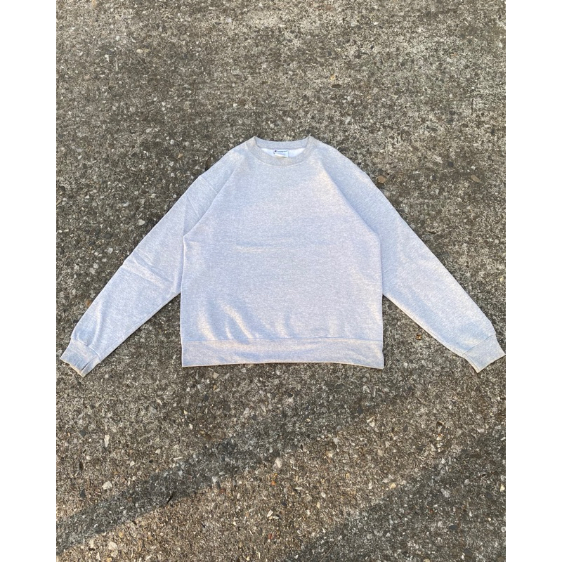 Vintage ‘00s Boxy Crewneck “Champion”