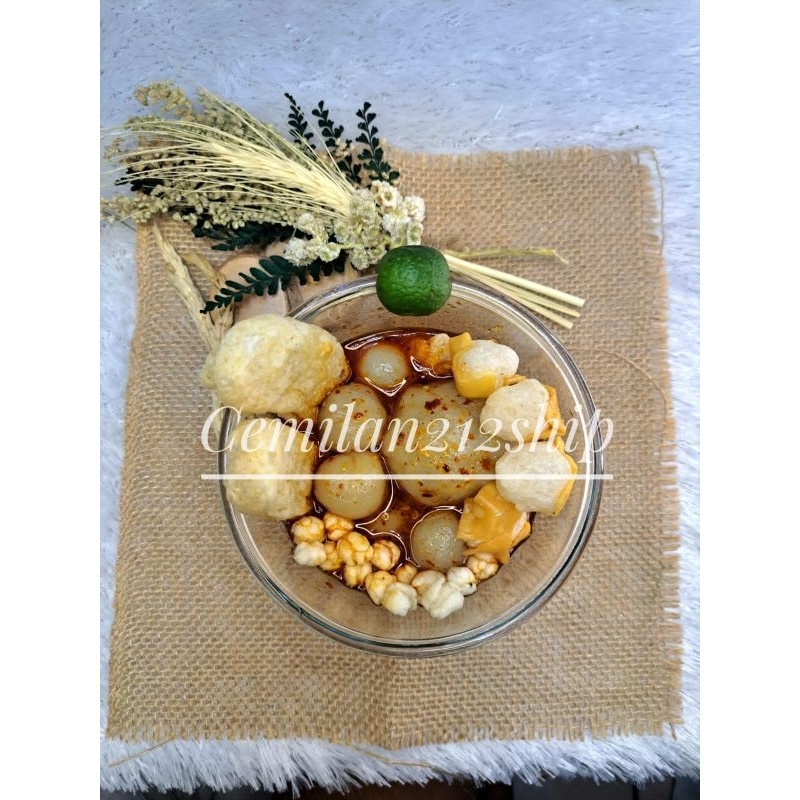 

Baso Aci Ayam Suwir Pedas Jumbo 1 pcs