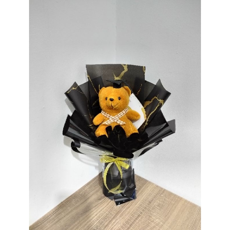 

Ayu Gift | Buket Boneka wisuda FREE Kartu ucapan | buket boneka
