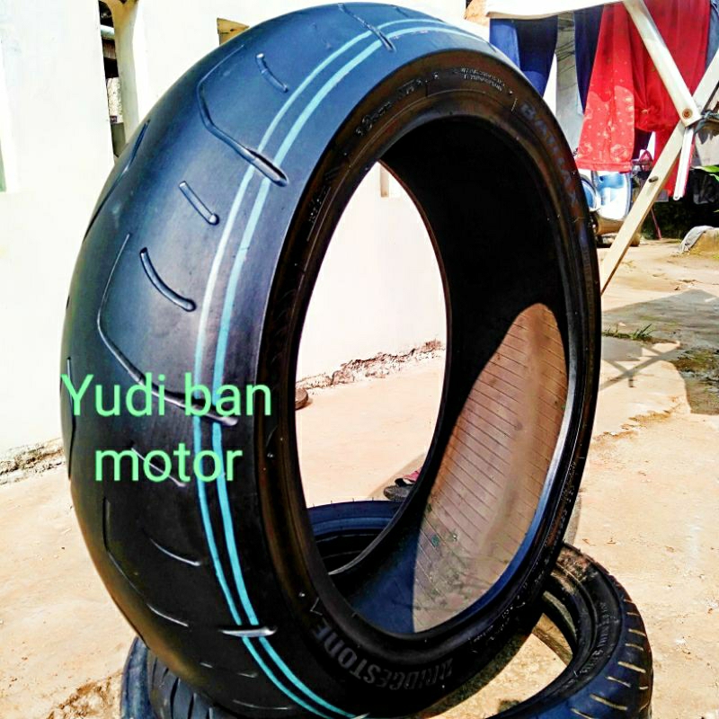 

BAN MOTOR GEDE MOGE TUBELES UKURAN 180/55-17&190/55-17