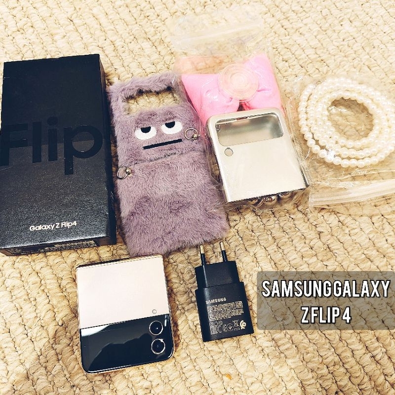 Samsung Galaxy Z Flip 4 Pink Gold 8/256 GB Second