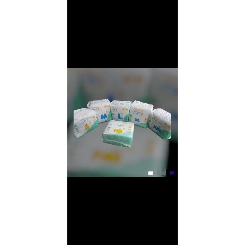 Makuku Pampers anak (NB)