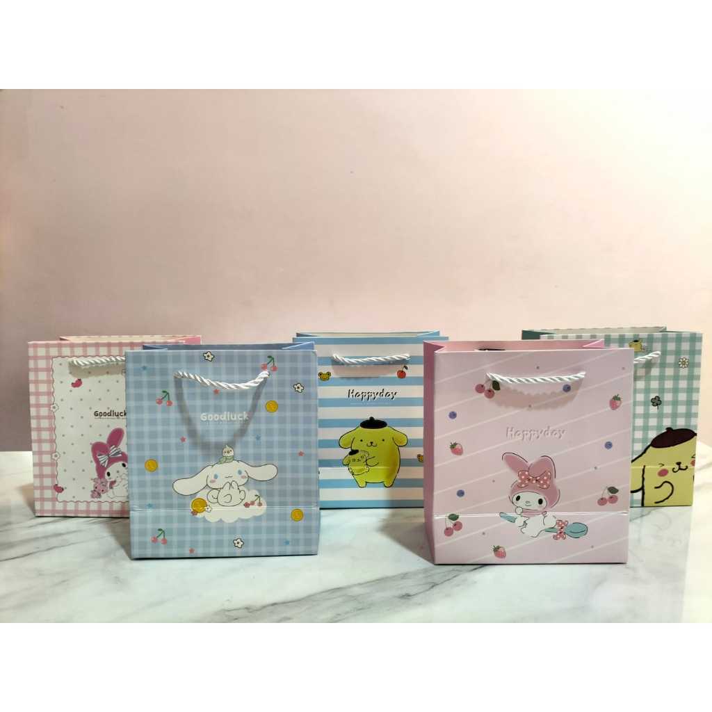 

Paper Bag Sanrio Kecil