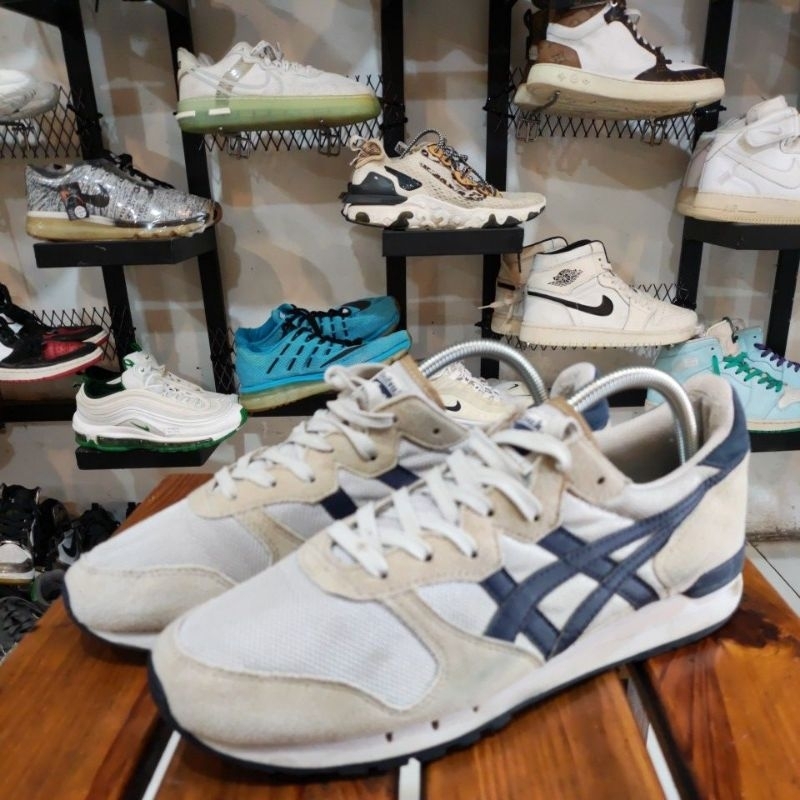 ONITSUKA TIGER ALVARaDO size 42,5