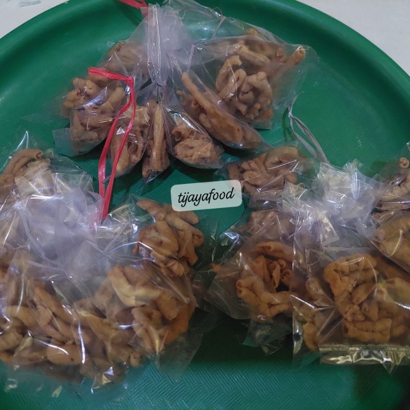 

KERIPUK USUS CRISPY OMBYOKAN 10 BUNGKUS RENTENGAN