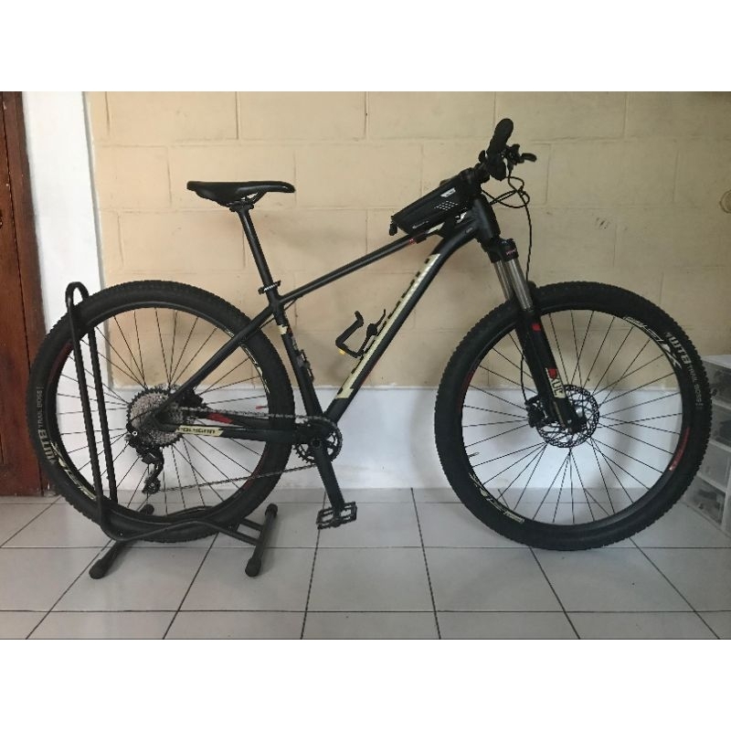 Polygon Xtrada 7 2019 Size M 29er