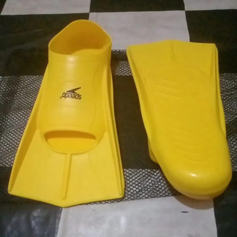 kaki katak renang Speedo karet