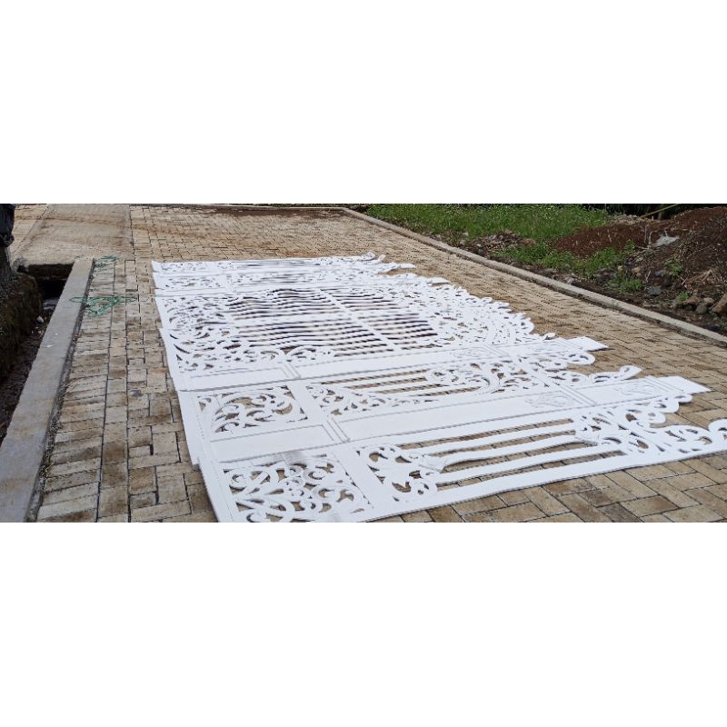 ukiran spon dekorasi