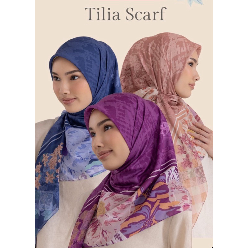 TILIA SCARF RIA MIRANDA, NEW ORIGINAL WITH BOX