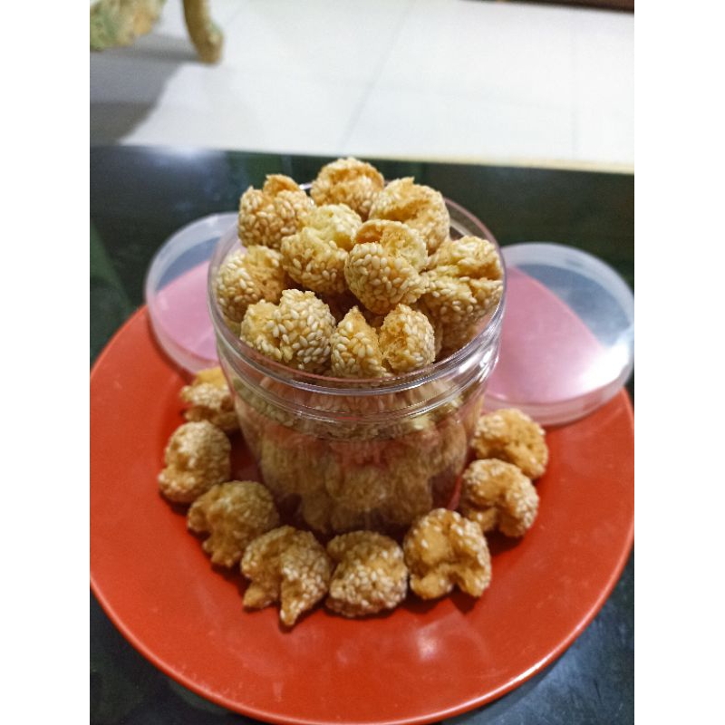 

onde-onde ketawa