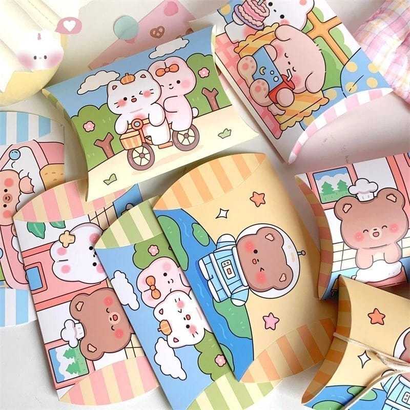 

[ , ] Pillow Box Candy Kotak Permen, Cookies Kotak Kado Bantal Motif Kartun Lucu