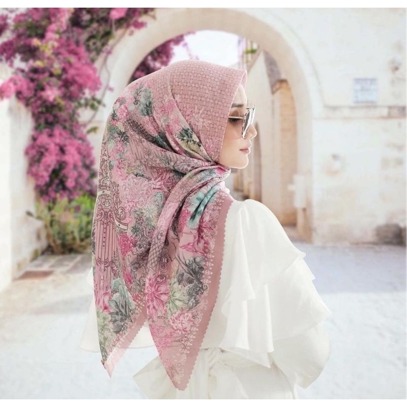 Hijab Square TUJEDUL SCARF -FAMILY ROSE vanilla hijab