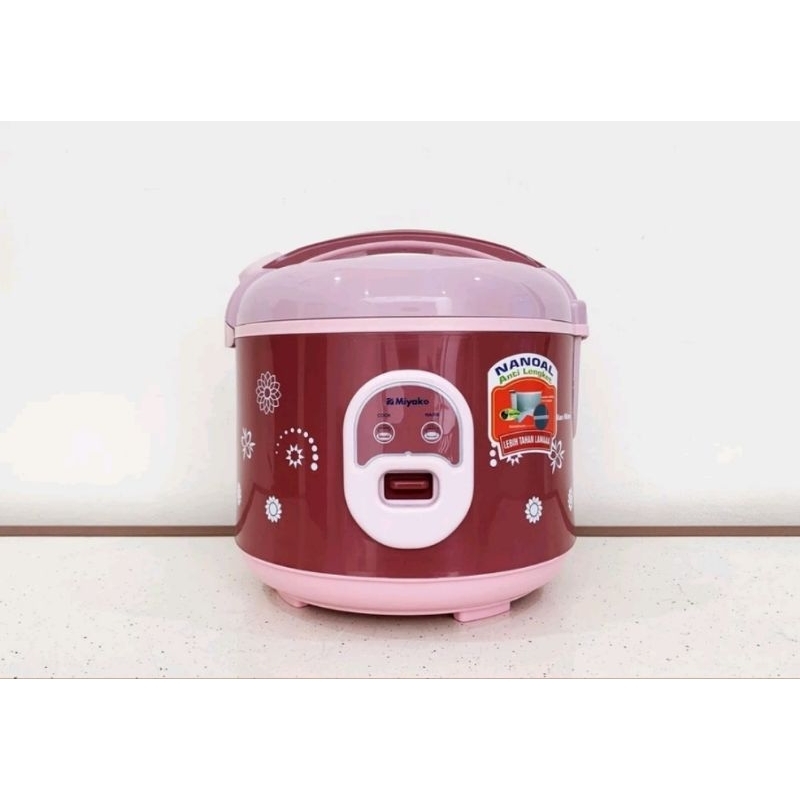 RICE COOKER MIYAKO MCM-18 BH (BERLIAN HITAM)  penanak nasi miyako magic com miyako magic warmer