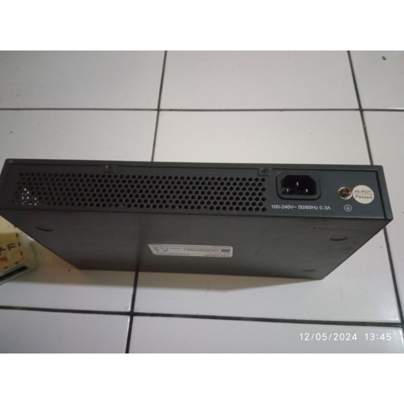 SWITCH TP LINK TL-SG1016D