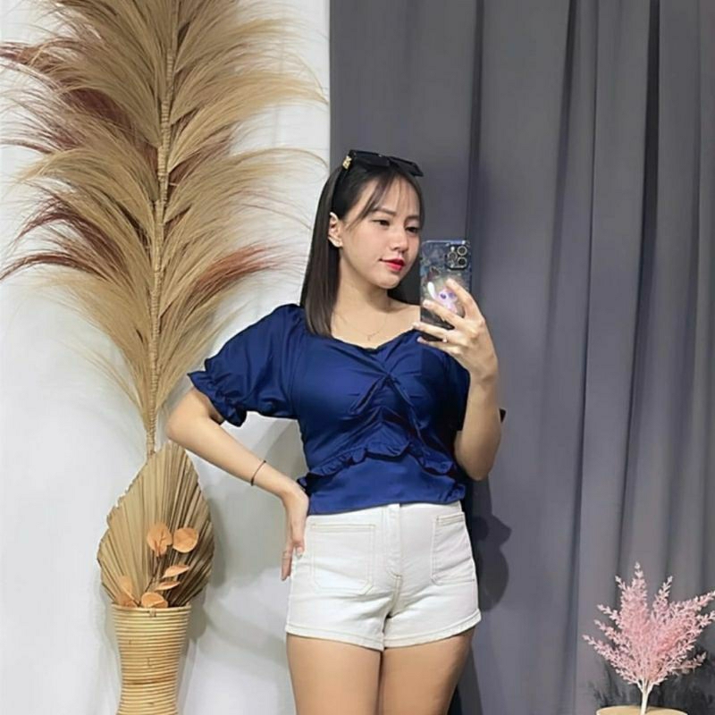 Smock Sabrina Top Polos Shakila / Atasan Crop Wanita / Atasan Wanita Korean Style / Atasan Polos Wan