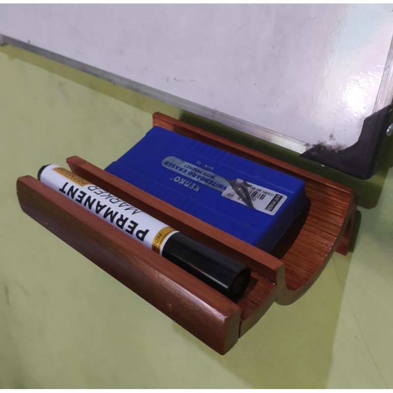 

Tempat penghapus papan tulis Prakarya tugas sekolah Stand dudukan penghapus spidol whiteboard