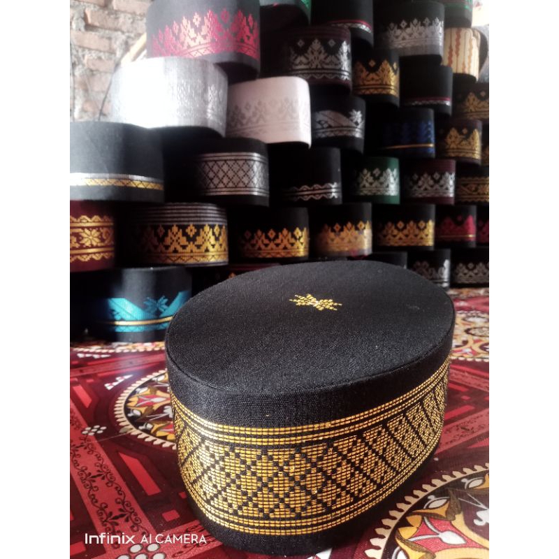 PECI EMAS HITAM MOTIF BATUBARA SUMATRA UTARA MEDAN SONGKOK SHALAT KOPYAH DEWSA