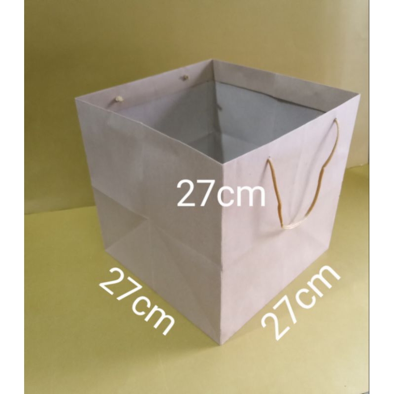 

paperbag polos kotak ukuran 27x27x27cm isi 12pcs/pack