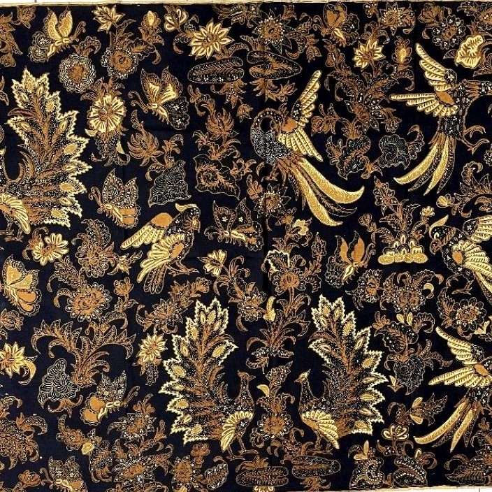 Kain Batik Lawasan Tulis Sogan Solo Motif Burung Kakak Tua latar Hitam