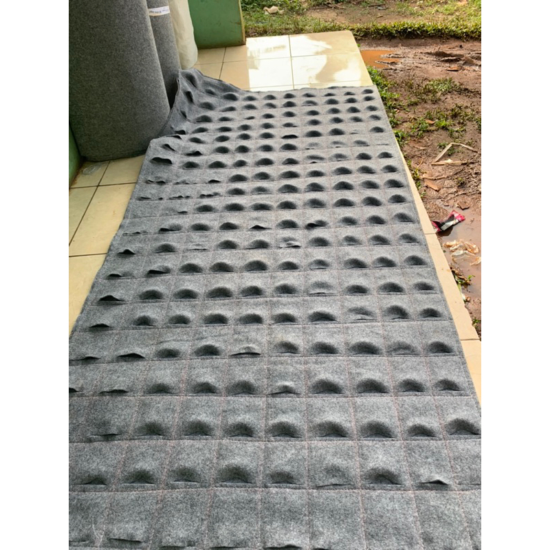 Karpet vertical garden ukuran dideskripsi