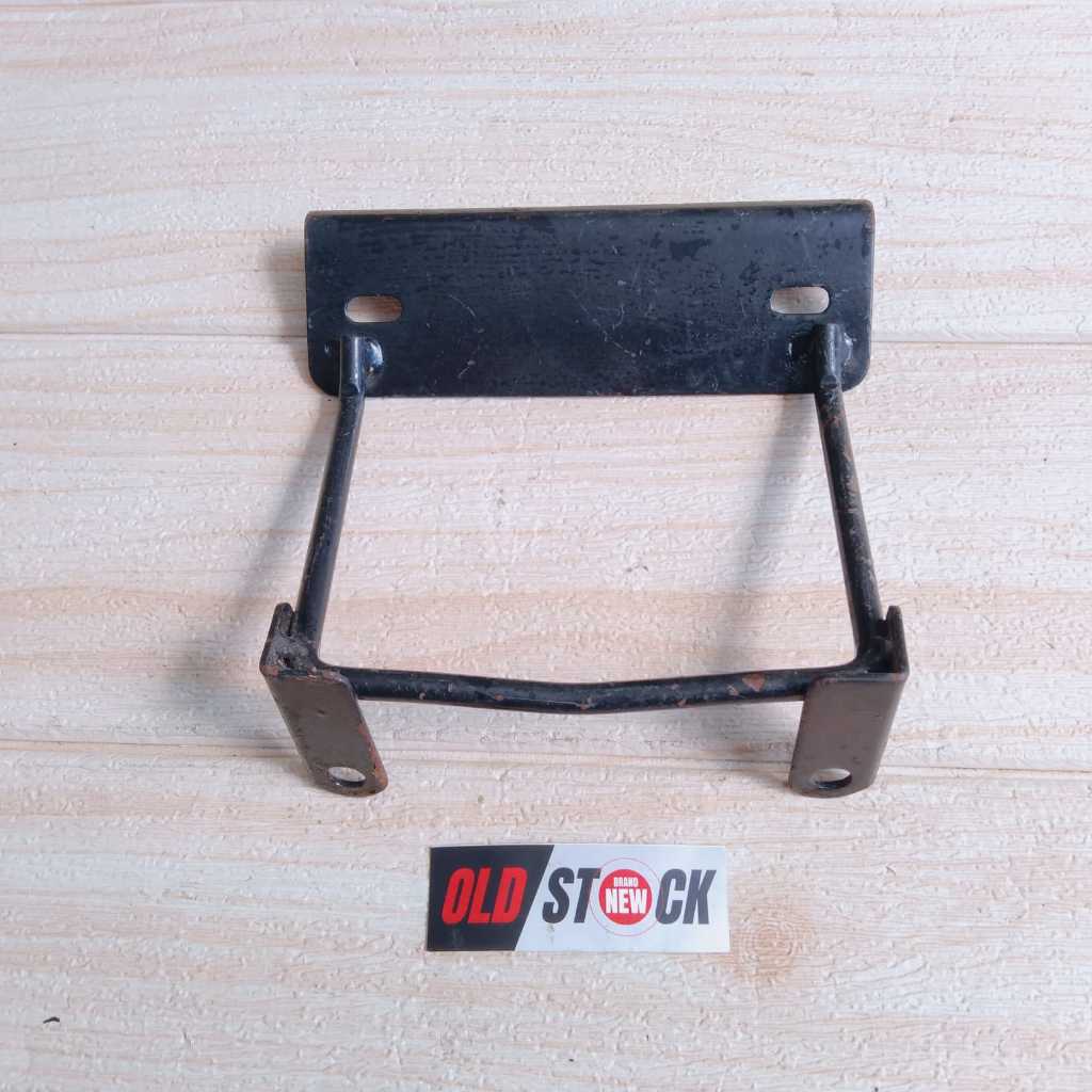 BRACKET DUDUKAN PLAT NOMOR BREKET DEPAN MOTOR GL PRO/ MAX / NEOTECH PARTS NEW OLD STOCK