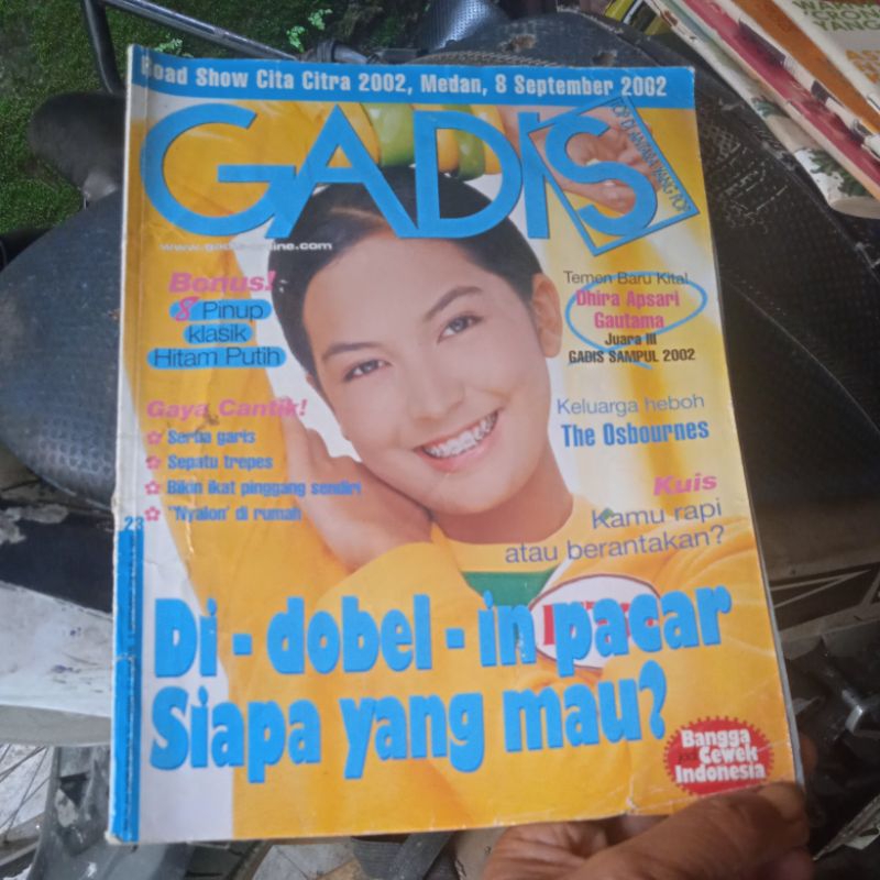 majalah gadis jadul tahun 2002 Dhira Apsari Gautama juara lll Gadis sampul 2002