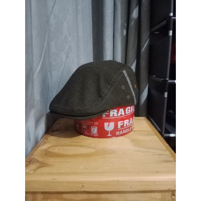 Topi copet wool Golden Bear