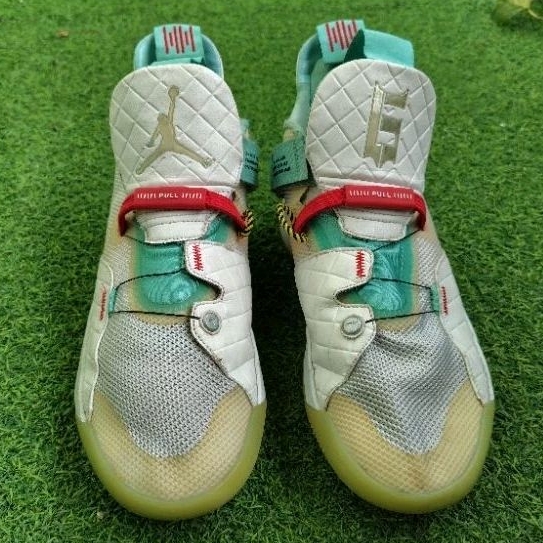 Sepatu Air Jordan 33 "Guo Ailun" PE