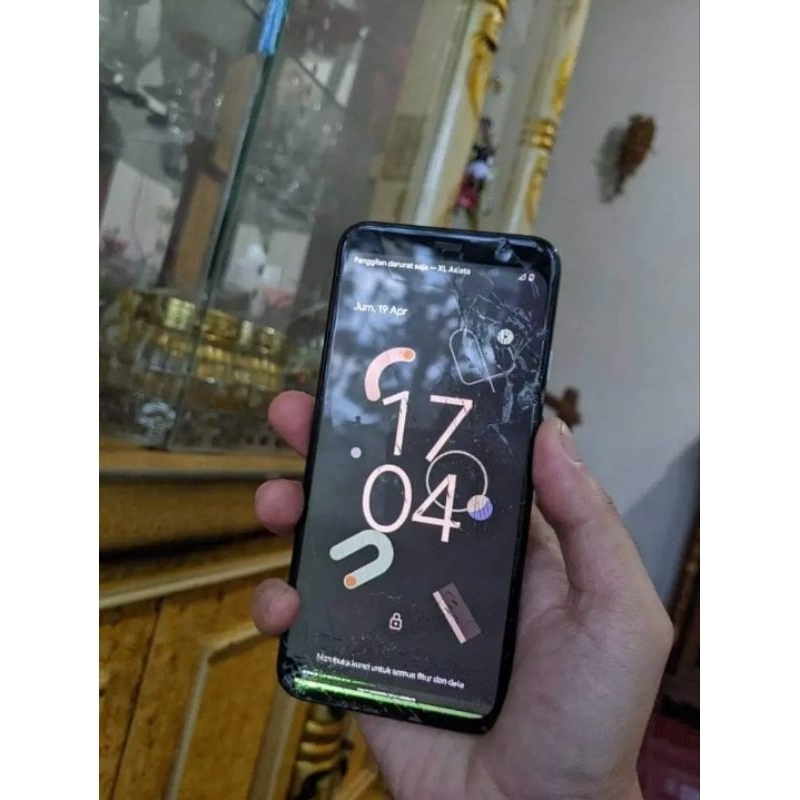 lcd pixel 4 minus