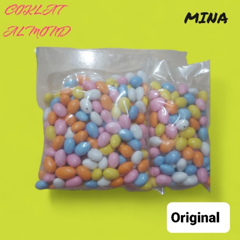 

Coklat Almond//Almond Coklat 500gr