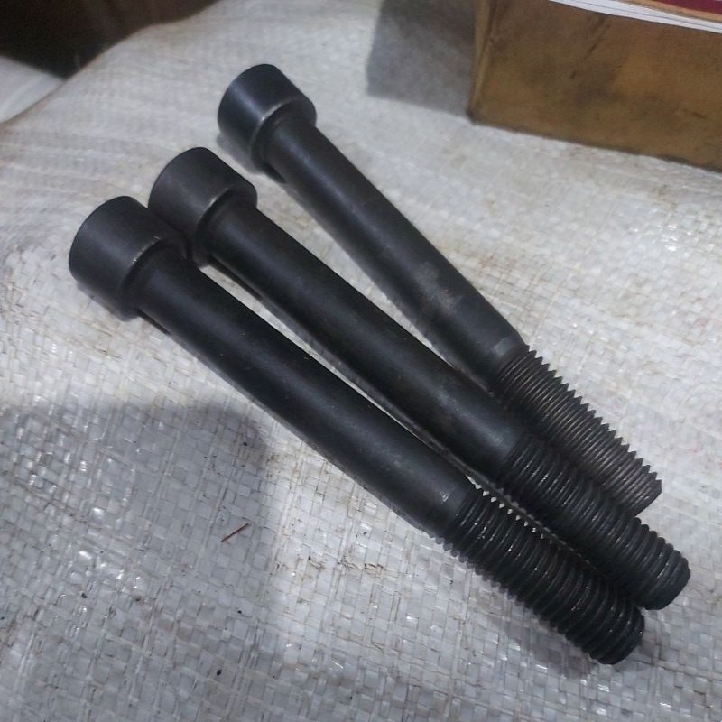 Baut L12 M14x120 Baut L kunci 12 Baja 12.9