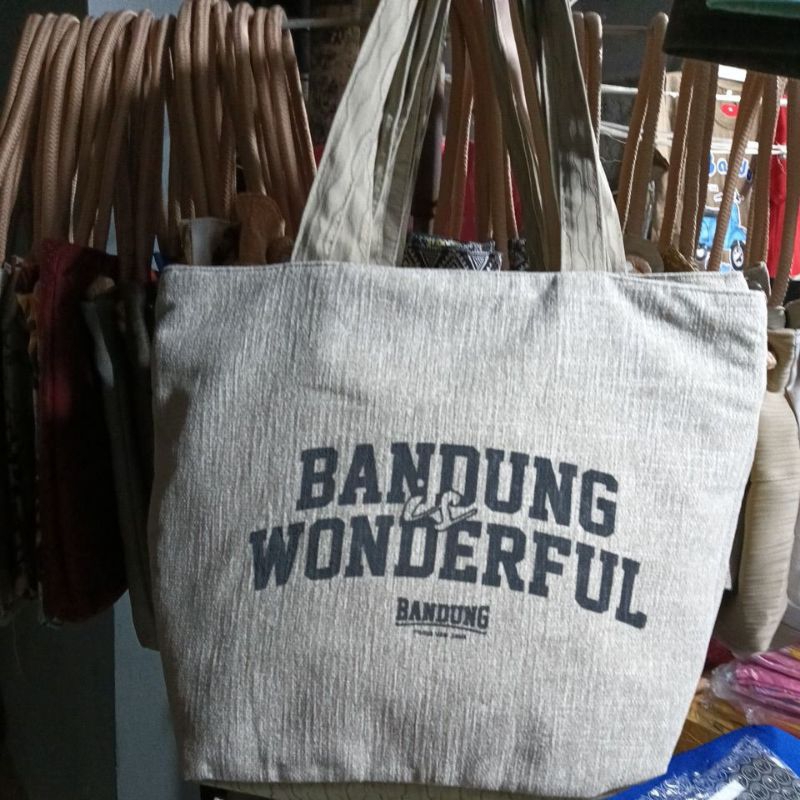 KEKINIAN Totebag Sablon Bandung Kanvas Tebal 30x10x30 Cm KEKINIAN