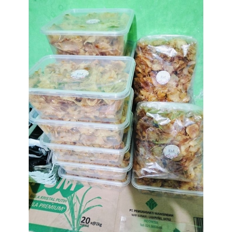 

keripik singkong daun jeruk pedas manis 500gr