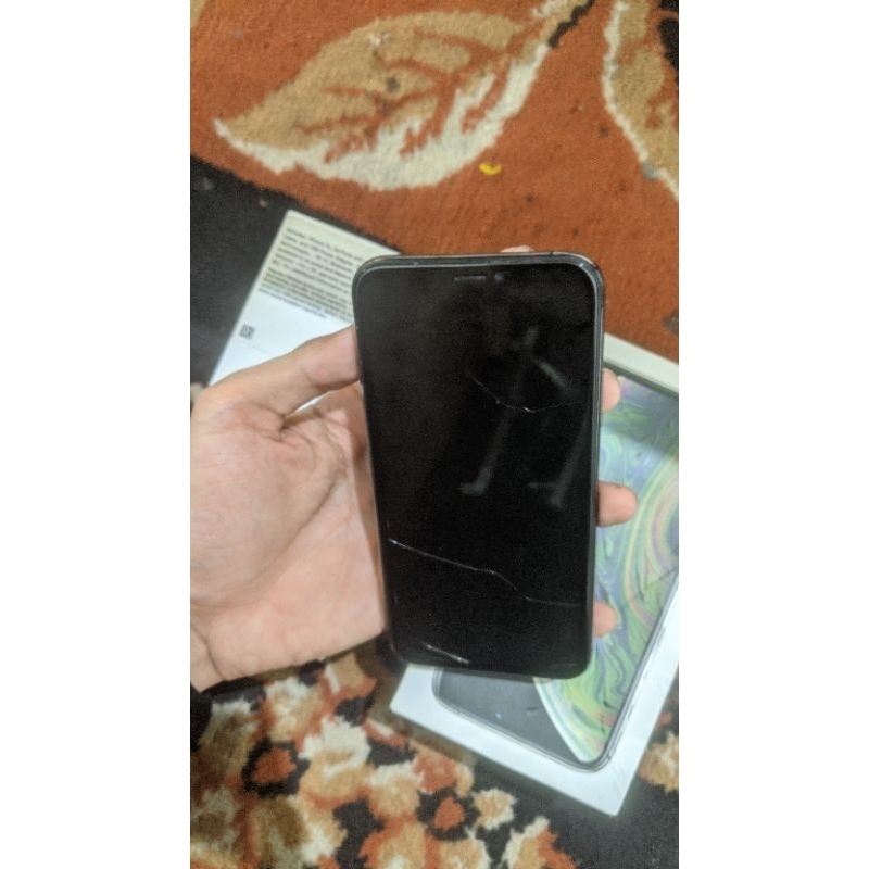 iPhone xs 64 inter all operator mati total lcd retak