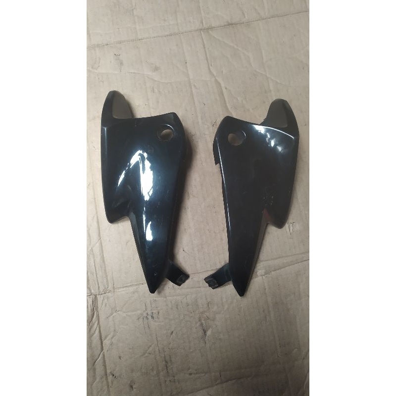 kupingan lampu depan cover batok lampu depan Honda Mega pro new monosok bekas original