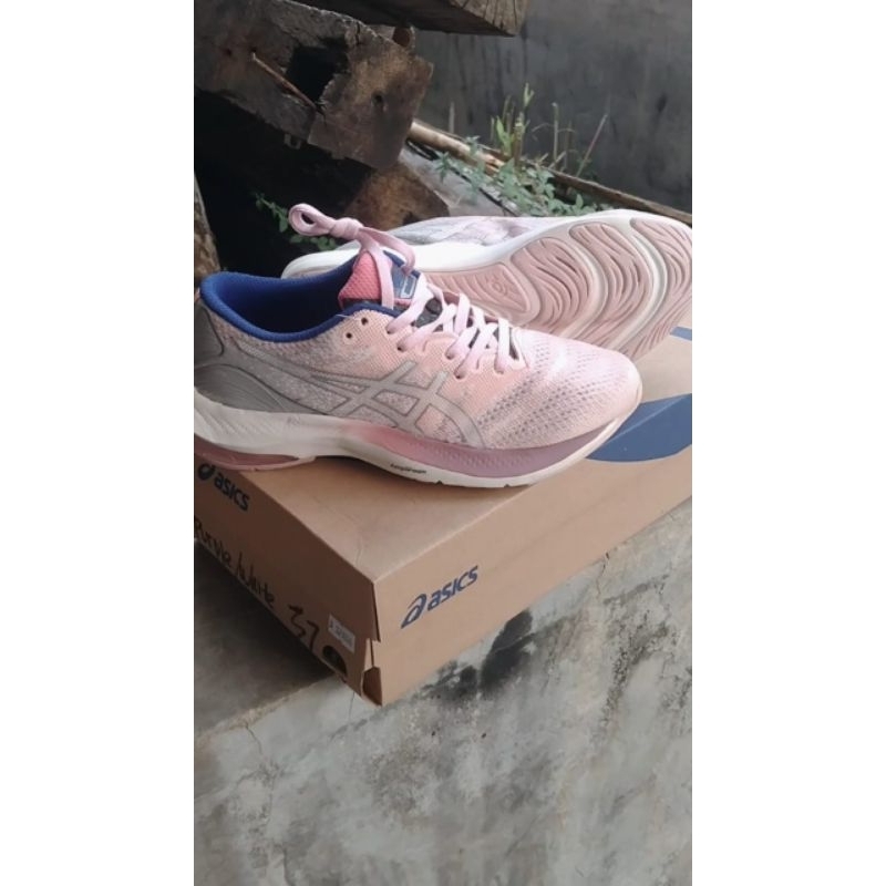 SEPATU VOLLY ASICS GEL NIMBUS 23