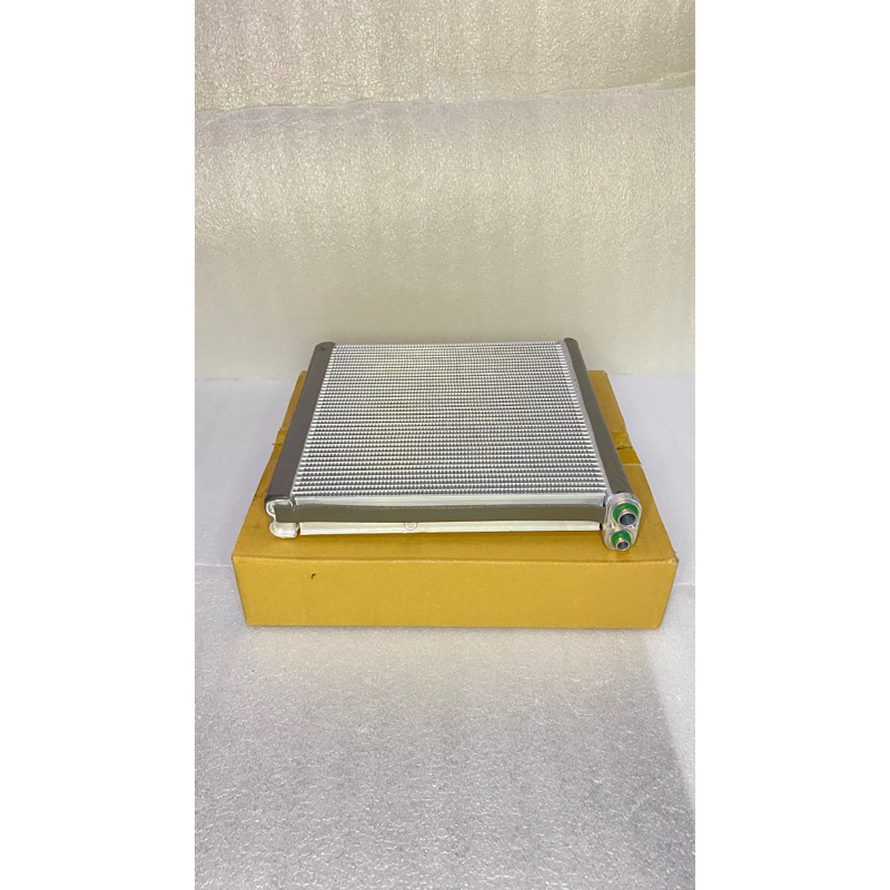 Evaporator Nissan Elgrand E52
