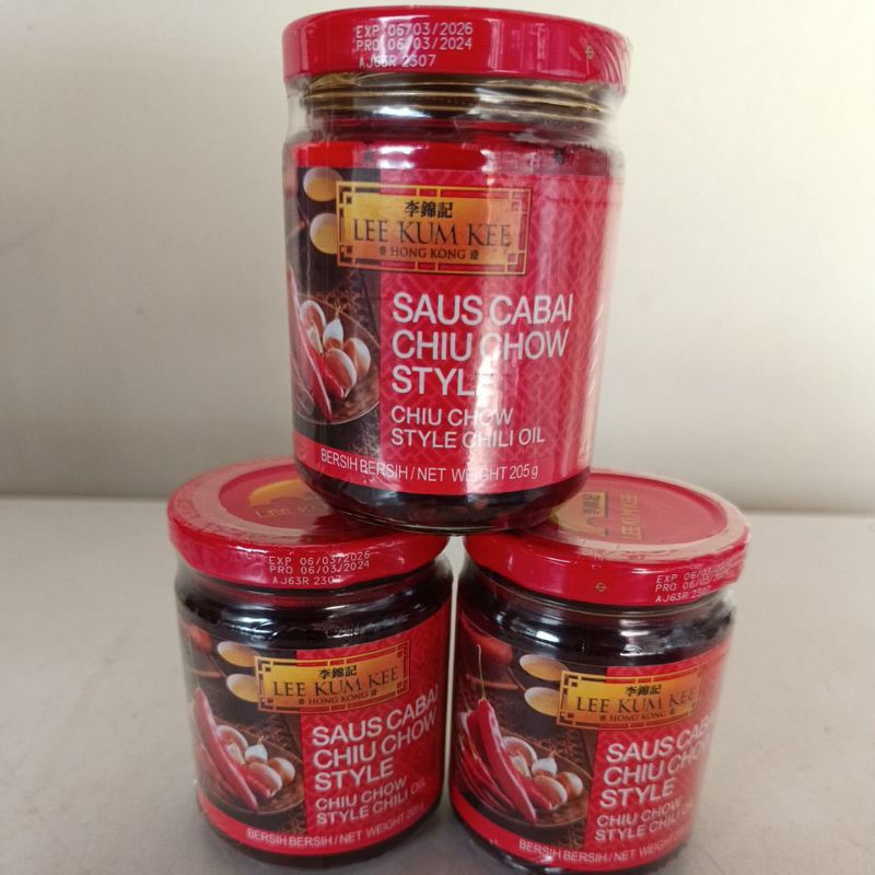 

LEE KUM KEE CHILI OIL 205GR / CHILI OIL / SAUS CABAI