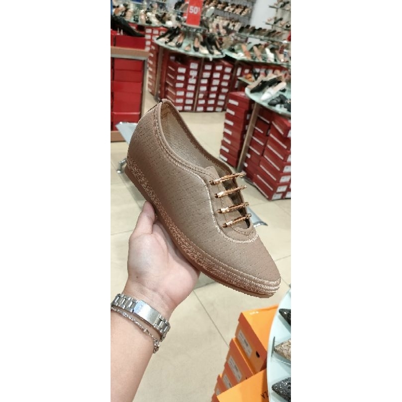 Sepatu ankle boots wanita