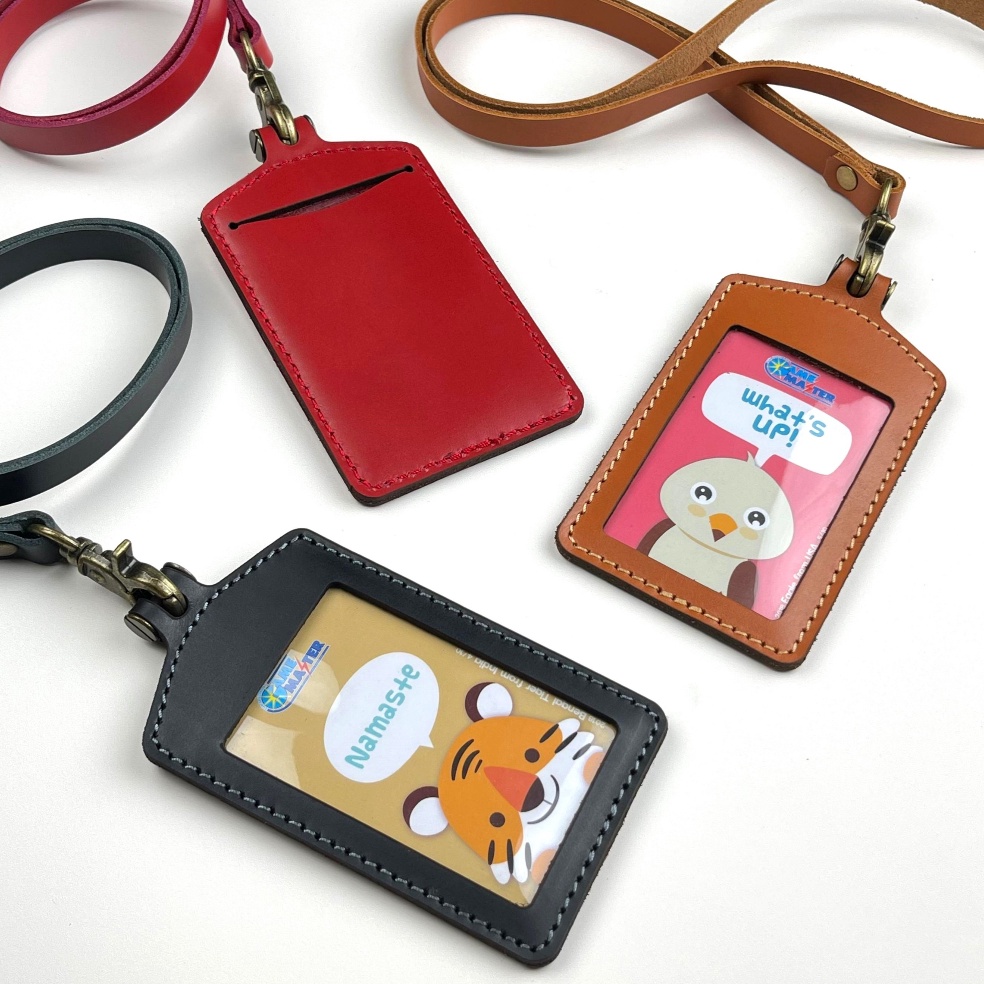 

KODE X8T2 gantungan ID card kulit asli tali id card holder PHID213