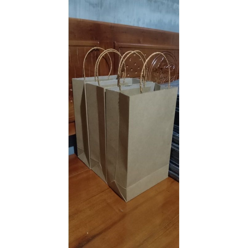 

R42 Paperbag 15x8x22