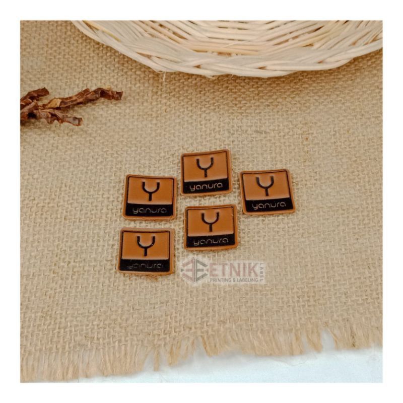 

label kulit imitasi/label celana/label tas/label baju