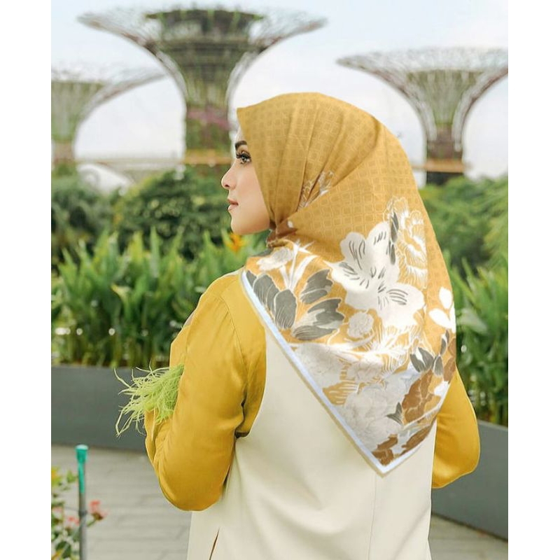 OBRAL TERLARIS DILNAA KUNING / KERUDUNG SEGI EMPAT / JILBAB INSTAN / HIJAB TERBARU TERMURAH KEKINIAN